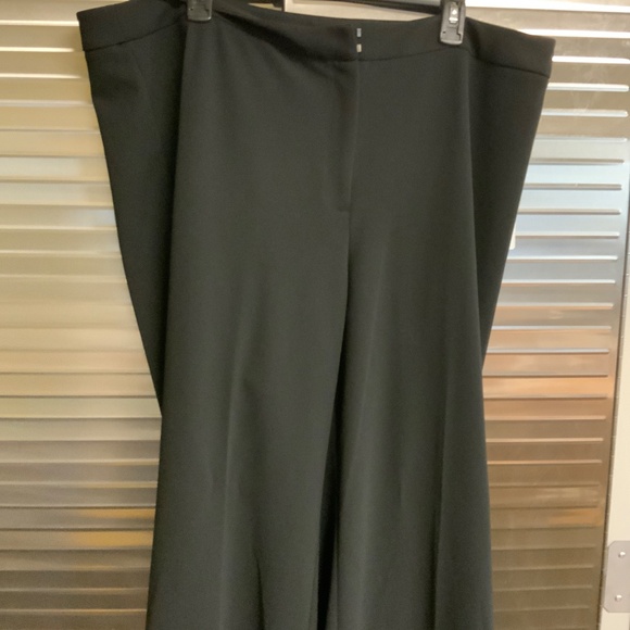 New DIRECTION SLACKS - Picture 2 of 4